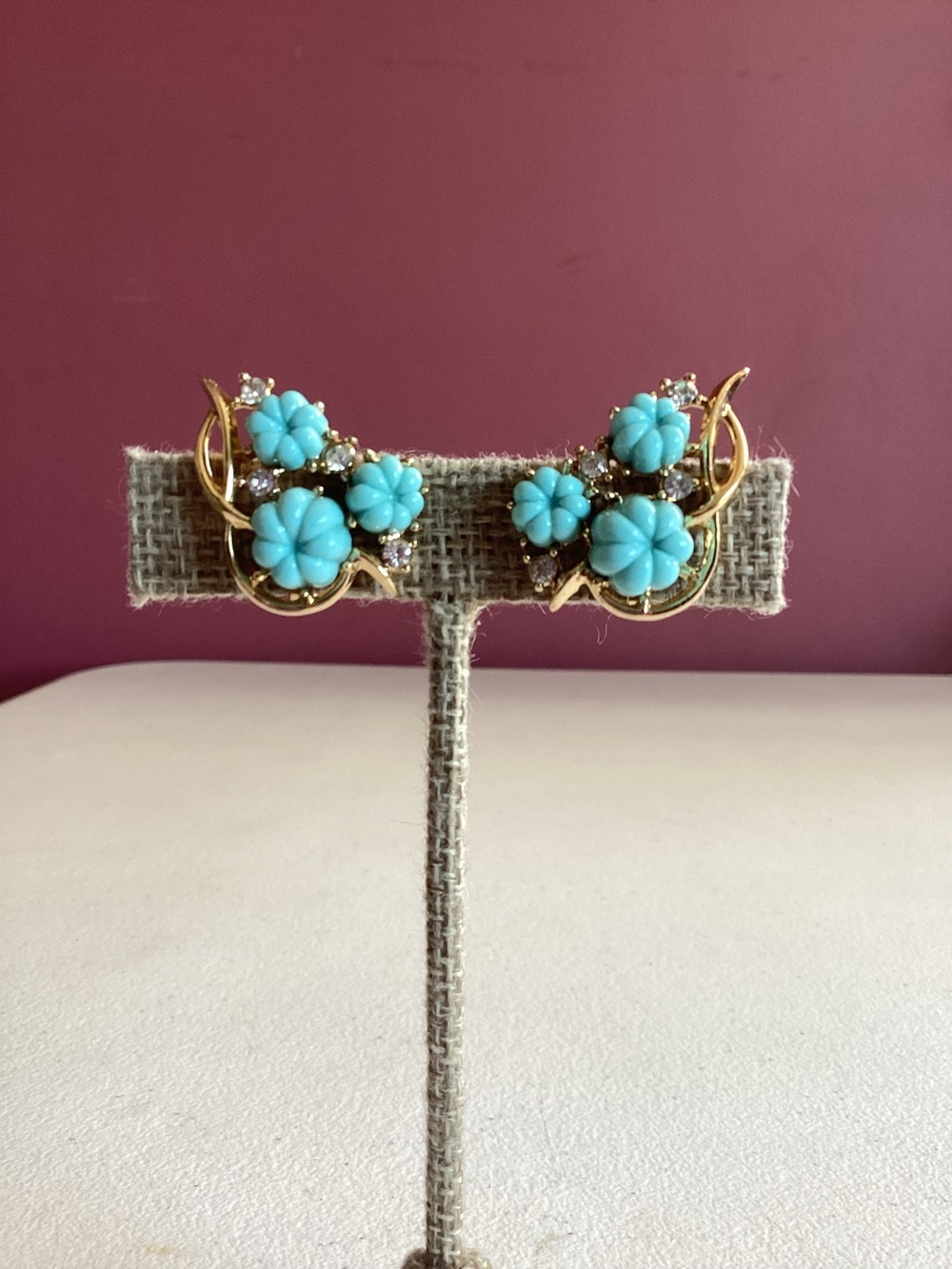 Signed VTG Crown Trifari Gold Tone Blue Flowers Rhinestones Earrings